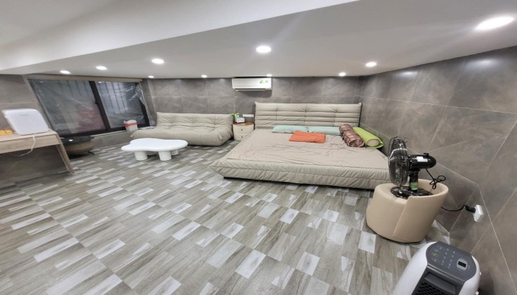 CẦN  BÁN SIÊU PHẨM :THÁI THỊNH:DT60M 4T 7MT 11.5 TỶ ĐỒNG ĐA