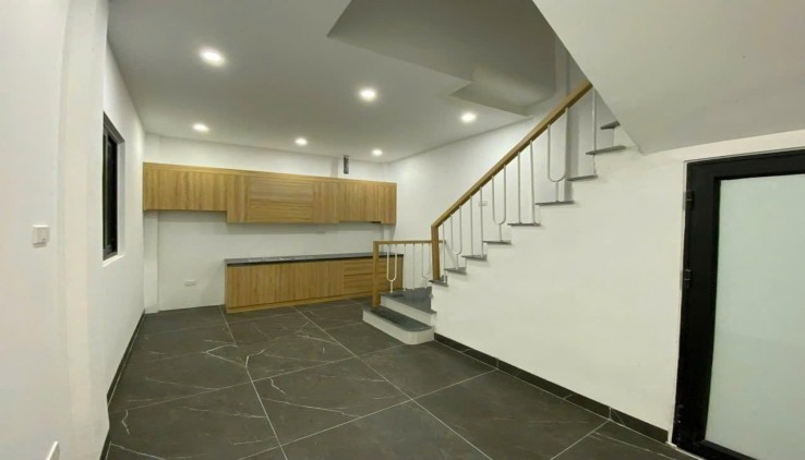 Cc gửi bán 50.68m2, mt 4.2m, đất tặng nhà 3 tầng, tk1, đất đấu giá An Thắng, Biên Giang, Hà Đông, ô tô vào, có thể kd văn phòng, spa, đầu tư cho thuê.