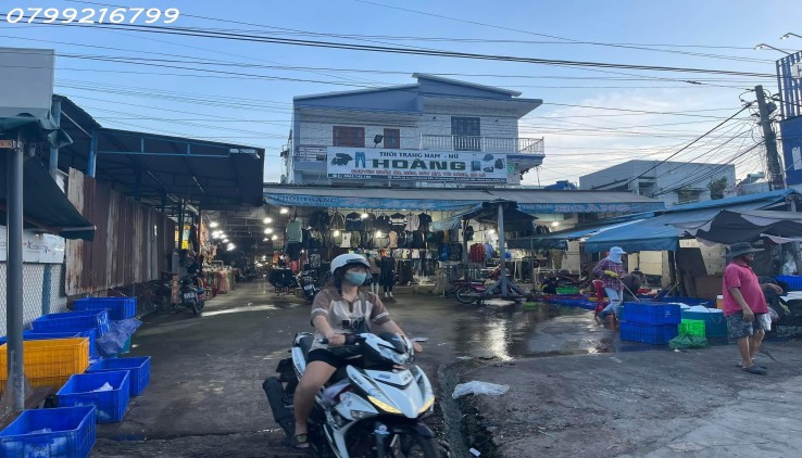Nhà Bình Minh Trảng Bom Đồng Nai cần bán gấp 1 tỷ 6 trọn sổ 1 sẹc QL1A . LH 0799 216 799 em Trinh.