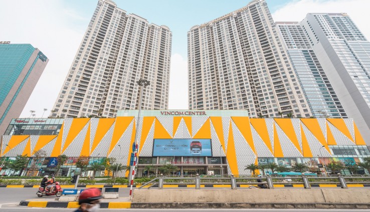 Cực rẻ ! Căn hộ View Hồ Vinhomes D'Capitale Trần Duy Hưng sổ đỏ giá chỉ 6,160 tỉ, nội thất đầy đủ