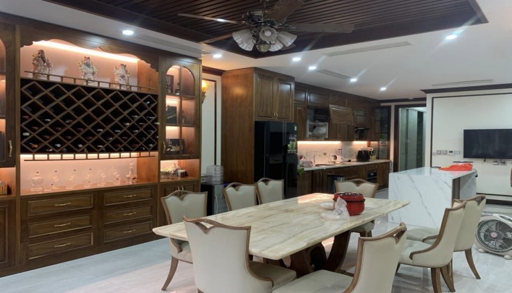 Giảm Sốc 2 tỷ! Giá mới chỉ 28 tỷ hơn, Liền kề Siêu Đẹp Phố Trương Định, 95m x 5T.