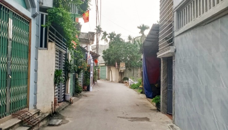 CC F0 cần bán mảnh đất 51m2, mt 5m, nhỉnh 3.x tỷ, Mặt phố An Thắng, Biên Giang, Hà Đông, Hà Nội.