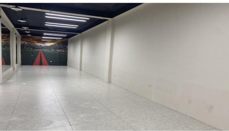 CHO THUÊ sàn văn phòng tại Ngã Tư sở DT335m2 thông sàn giá thuê ibox lh 0981263018