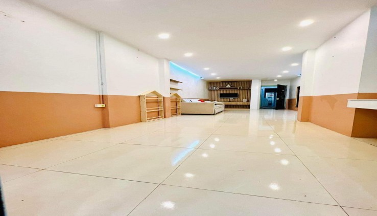 BÁN NHÀ C4 TẬP THỂ KIM LIÊN:DT 70M T2 2.65 TỶ ĐỐNG ĐA 
NHÀ ĐẸP - MẶT PHỐ LƯƠNG ĐÌNH CỦA - 3PN - 2 MẶT THOÁNG  - VIEW VƯỜN HOA- TIỆN ÍCH BẠT NGÀN -