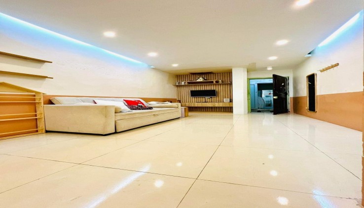 BÁN NHÀ C4 TẬP THỂ KIM LIÊN:DT 70M T2 2.65 TỶ ĐỐNG ĐA 
NHÀ ĐẸP - MẶT PHỐ LƯƠNG ĐÌNH CỦA - 3PN - 2 MẶT THOÁNG  - VIEW VƯỜN HOA- TIỆN ÍCH BẠT NGÀN -