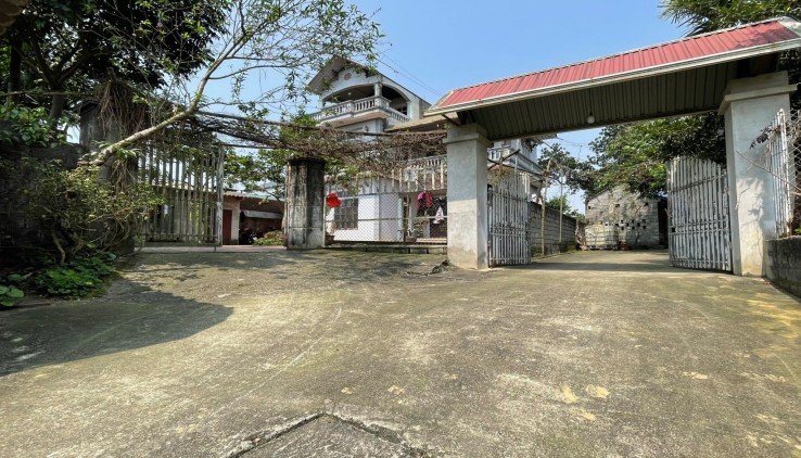 Cc gửi bán lô 42m2, mt=mh=5m, nhỉnh 1.x tỷ (x nhỏ xíu), Ninh Sơn, tt Chúc Sơn,