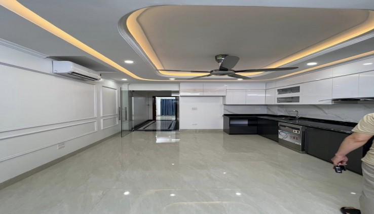 Bán Nhà Mới 6 Tầng Vương Thừa Vũ, Thanh Xuân 52m2, 6  Tầng, 11.9 tỷ