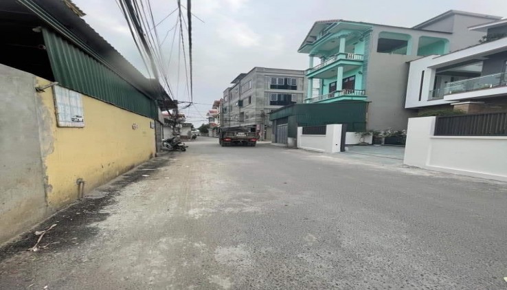 Bán 58m2 đất mặt đường QL3, full thổ cư , không quy hoạch, vị trí đắc địa nhất Đông Anh
