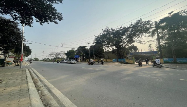 Cc gửi bán lô đất 54m2, full thổ cư, mặt đường kinh doanh tại Ngọc Hòa - Chương Mỹ, HN.