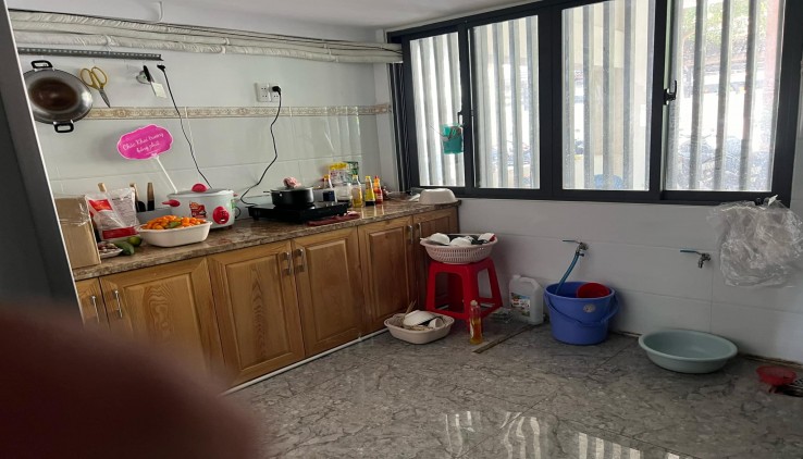 HOT HOT!! Bán Shophouse rẻ hơn gấp 15 giá thị trường
Chính chủ cần bán gấp căn CT1 Tầng trệt VCN Phước Hải, mặt tiền đường Tố Hữu, Nha Trang - Cơ