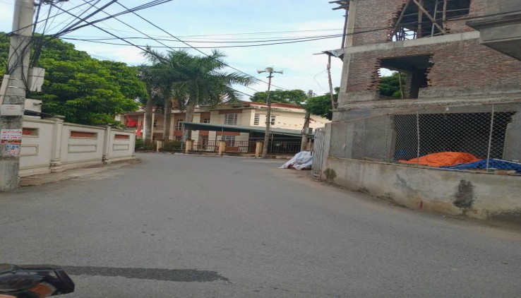 Cc cần bán gấp 45m2, 3.x tỷ (x nhỏ xíu), Phúc Thành, Biên Giang, Hà Đông, HN.