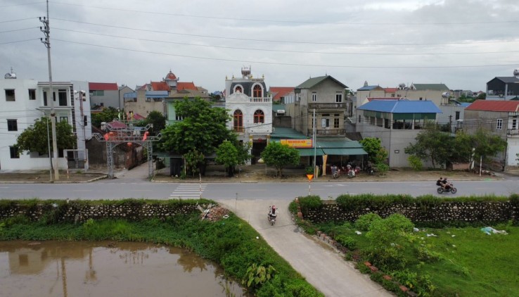 Cc F0 gửi bán lô đất 47m2, chỉ nhỉnh 2.x tỷ (x tí hon), mặt đường Nguyễn Anh Trỗi, vỉa hè rộng mênh mông, kinh doanh sầm uất