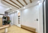 Nhà Nguyễn Đình Chính, Quận Phú Nhuận. 4 lầu.Nhỉnh 9 tỷ.ngang 4m