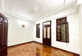 CHO THUÊ nguyên căn Phan Kế Bính, 35mx4T, chỉ 15tr
+ Nhà 4 tầng - Ba Đình - Hà Nội. 
- Diện tích 35 m2x 4 tầng
- T1: PK+ Bếp+ VS
- T2: có 2pn 
-