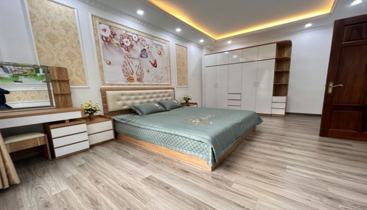 Mặt phố Cầu Đơ Hà Đông, Sát metro, Kinh Doanh, 37m2, 5T,  giá 7,35 tỷ