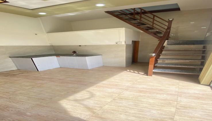 BÁN NHÀ MẶT TIỀN ĐƯỜNG VẠN HOÀ- CHỢ ĐẦM - NHA TRANG