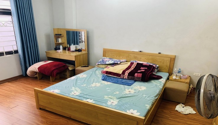 SIÊU PHẨM TÂY HỒ ĐẸP MỚI LUNG LINH, FULL NỘI THẤT TẶNG LẠI - NÉT CĂNG - SÁT VỈA HÈ Ô TÔ TRÁNH, KINH DOANH