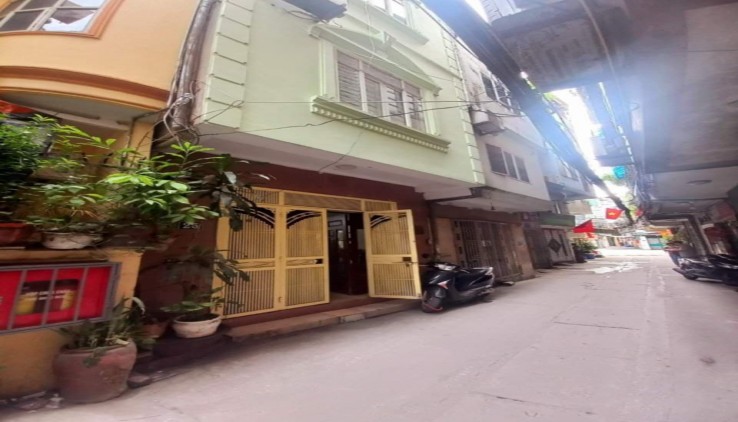 VŨ TRỌNG PHỤNG 32 4 3.5 6.9 TỶ THANH XUÂN 
   KINH DOANH - OTO - CÁCH 20M RA MẶT PHỐ VŨ TRỌNG PHỤNG