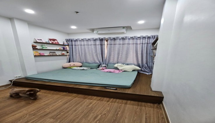 Bán nhà Đội Cấn 39m2 - 4 tầng, giá chào 6.3 tỷ còn thương lượng.