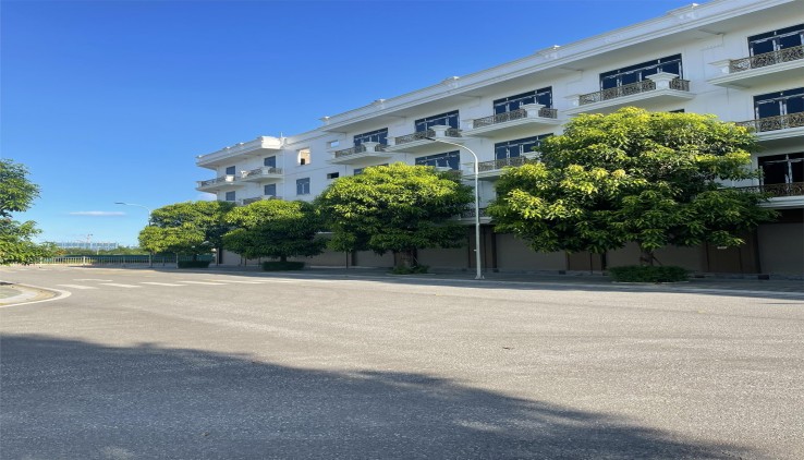 THANH TOÁN 1.8 TỶ. NHÀ 4 TẦNG VIEW CÔNG VIÊN. NHẬN QUÀ ĐẾN 30 TRIỆU.  CĐT: 0966 343 969