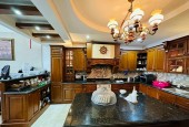 Bán Nhà Đại La,Ngã Tư Vọng Hai Bà Trưng, 16.2 Tỷ, 54m2, 6T, Mt 4.7m, Ô TÔ.