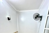 Giảm Chào 200 Còn 3,8 tỷ 
+ Ba/n Nhà Nam Dư 32m2 /. 5 Tầng 3 Ngủ Đấy Đủ Tiện Ích Xung Quanh