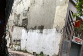 Bán đất Diện tích gần 45m giá nhỉnh 5 tỷ, ô tô vào đất ngay  Trung Tâm Thanh Trì