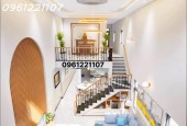 bán gấp căn nhà tân bình gần chợ gần trường học