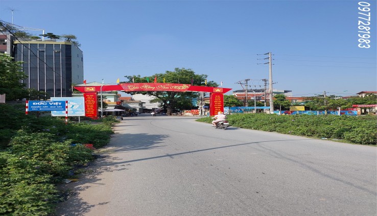 Cần bán gấp DV DI Trạch, Mặt Đường Văn Minh, vỉa hè, kinh doanh