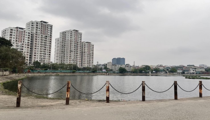 Bán đất tặng nhà C4 diện tích 54m2 tại ngõ 197 đường Hoàng Mai giá 6.6 tỷ