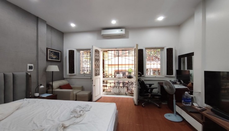 Bán nhà Hàn Thuyên, 48m2, 5 tầng, mặt tiền 5.2m, 12.3 tỷ, thoáng, ô chờ thang máy