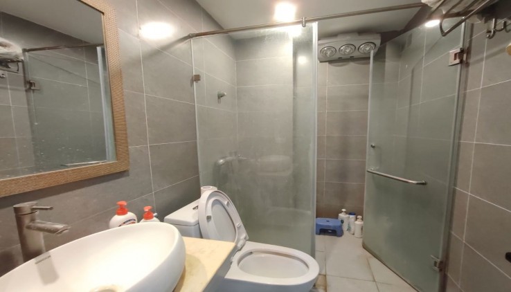 Bán nhà Hàn Thuyên, 48m2, 5 tầng, mặt tiền 5.2m, 12.3 tỷ, thoáng, ô chờ thang máy