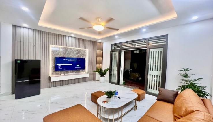 VẠN PHÚC - HÀ ĐÔNG, NGAY TRUNG TÂM QUẬN HÀ ĐÔNG, DÂN XÂY 40m2, 4 tầng giá chỉ 6.5 tỷ