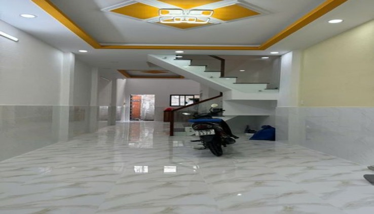 Ni Sư Huỳnh Liên Quận Tân Bình Phường 10.