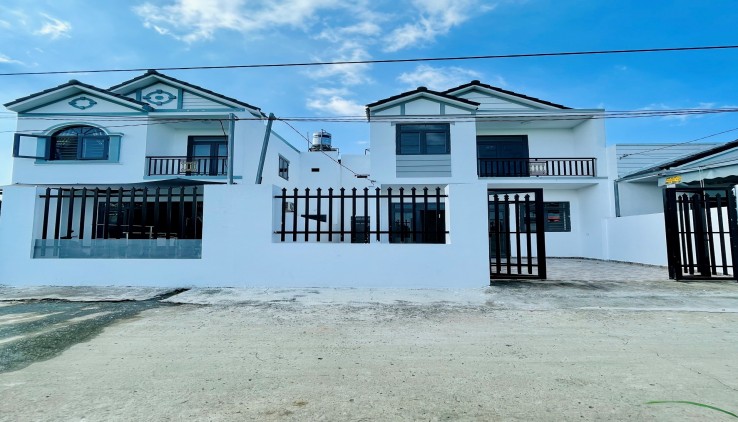 Ngay Cây Xăng Tân Bình ngã tư bến cá Sổ Riêng Thổ Cư Bán Lỗ gần Cầu Bạch Đằng 2