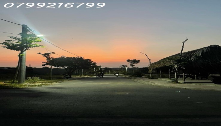 Đất nền Đồng Nai giá rẻ sổ riêng thổ cư 1 sẹc QL1A hỗ trợ vay 3 bên. Trọn sổ 1 tỷ 150 . Lh 0799 216 799 em Trinh.