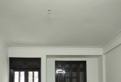 Bán Nhà Tập Thể Nguyễn Thái Học - 60m² - Tầng 2 - 1.98 Tỷ - Đống Đa