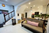 Bán nhà Hàng Chuối, diện tích 45m2, mặt tiền 4m, giá nhỉnh 11 tỷ, mới đẹp, gần phố, ngõ thoáng