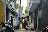 Ni Sư Huỳnh Liên Quận Tân Bình Phường 10.