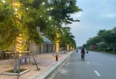 BÁN SHOPHOUES 3 TẦNG 1 TUM. NGAY SÁT VINHOME CỔ LOA.NẰM NGAY TRÊN TRỤC ĐƯỜNG NGHÌN TỶ ĐÔ
