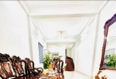Bán nhà phố Kim Mã,31M x5 tầng xây mới,ngõ thông rộng thoáng, Trước nhà rộng 2.5M,thỏai  mái để xe. Thiết kế hiện đại,thông sàn,3 ngủ đủ công năng .
