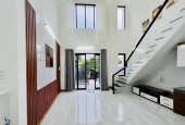 Mặt tiền có 102 Ngang 4.5 x 20 Nờ Hậu 5m Sổ riêng chuyển nhượng trong ngày