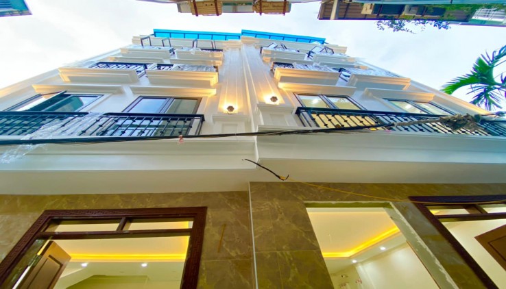 BÁN NHÁ Đường Cầu Giấy ; Diện Tích40m2 ; 4Tầng  Mặt Tiền 3.5 ; Giá Chào 8.15 tỷ Cầu Giấy Hà Nội