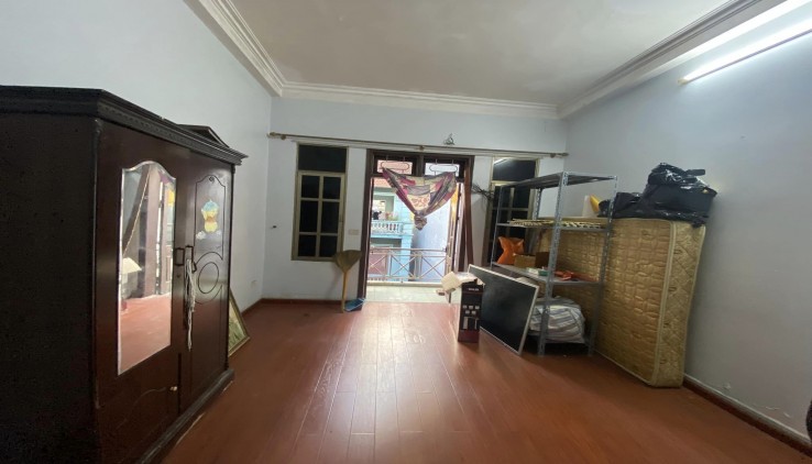 Bán nhà mặt phố Ngõ Huyện, 60m2, mặt tiền 4m, nhỉnh 30 tỷ, KD khách sạn, homestay, apartment
