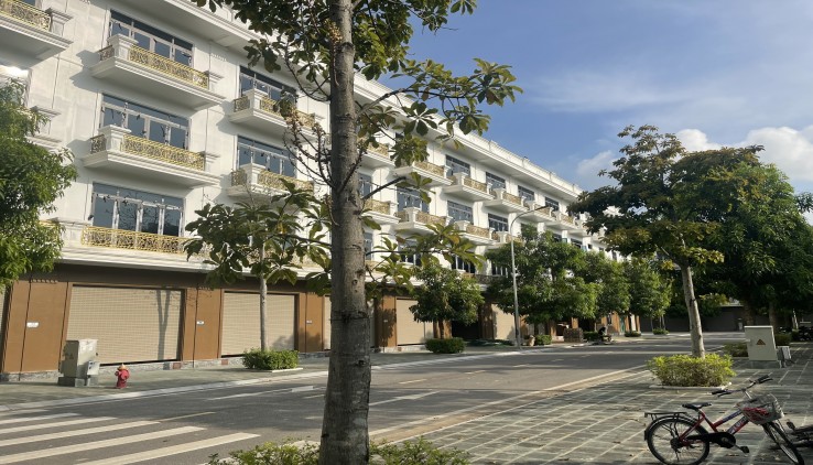 NHÀ PHỐ 4 TẦNG SẴN SỔ. TRUNG TÂM TP.THANH HÓA.  CĐT: 0966 343 969