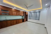 Tầm Tiền! Bán nhà mặt phố Hàng Bông, 90m2, 7 tầng thang máy, 71.5 tỉ, 150tr/tháng