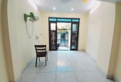 Nhà mặt Tiền, ở ngay, Cho thuê 12tr/th,TT Quận 2, DTSD 186m2, Giá chỉ 5ty nhỉnh