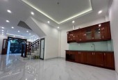 NAHF RIỀN, MỚI- ĐẸP Ở LUÔN,64M2, 4 TẦNG,MẶT TIỀN 4M, 6.55 TỶ - LONG BIÊN.