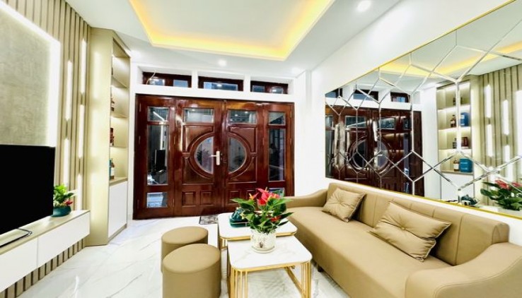 HIẾM - NGÕ THÔNG TỨ TUNG - hoạt động - NÔNG - ÔTÔ TRÁNH 2 ĐẦU CHỈ 50M - gần kề HỒ - GẦN PHỐ - ích lợi BẠT NGÀN - NHÀ ĐẸP - sống SƯỚNG