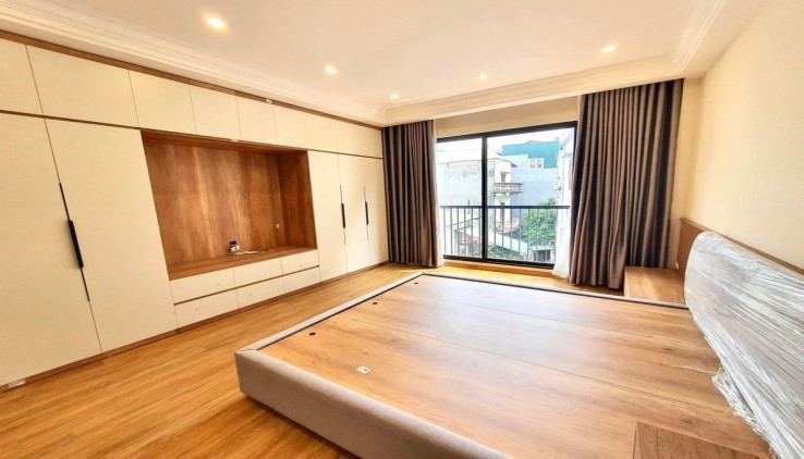 NHÀ MỚI TINH - 5M Ô TÔ hạn chế - tuyệt đẹp - CỦA HIẾM